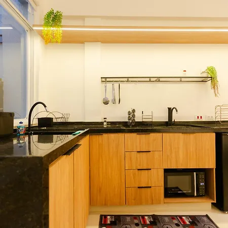 Flat com Varanda e área Privativa-3